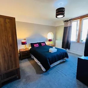 Leith Walk Budget Edinburgh