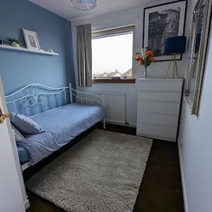 Single With Castle View Edinburgh